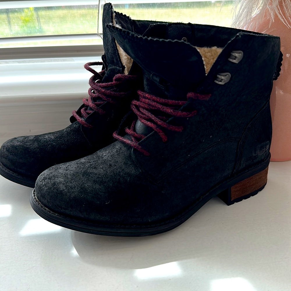 UGG black bootie